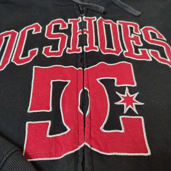 VINTAGE DC Shoes Company Hoodie Jacket Black Red Full Zip Spellout Logo Large - Picture 2 of 9